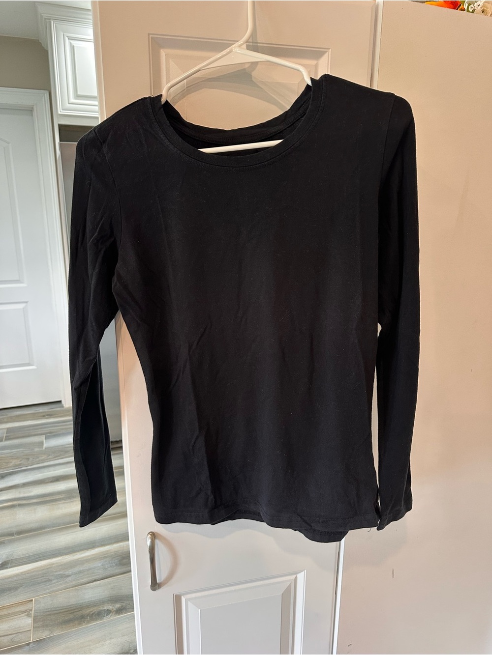 Plain black underscrub long sleeve